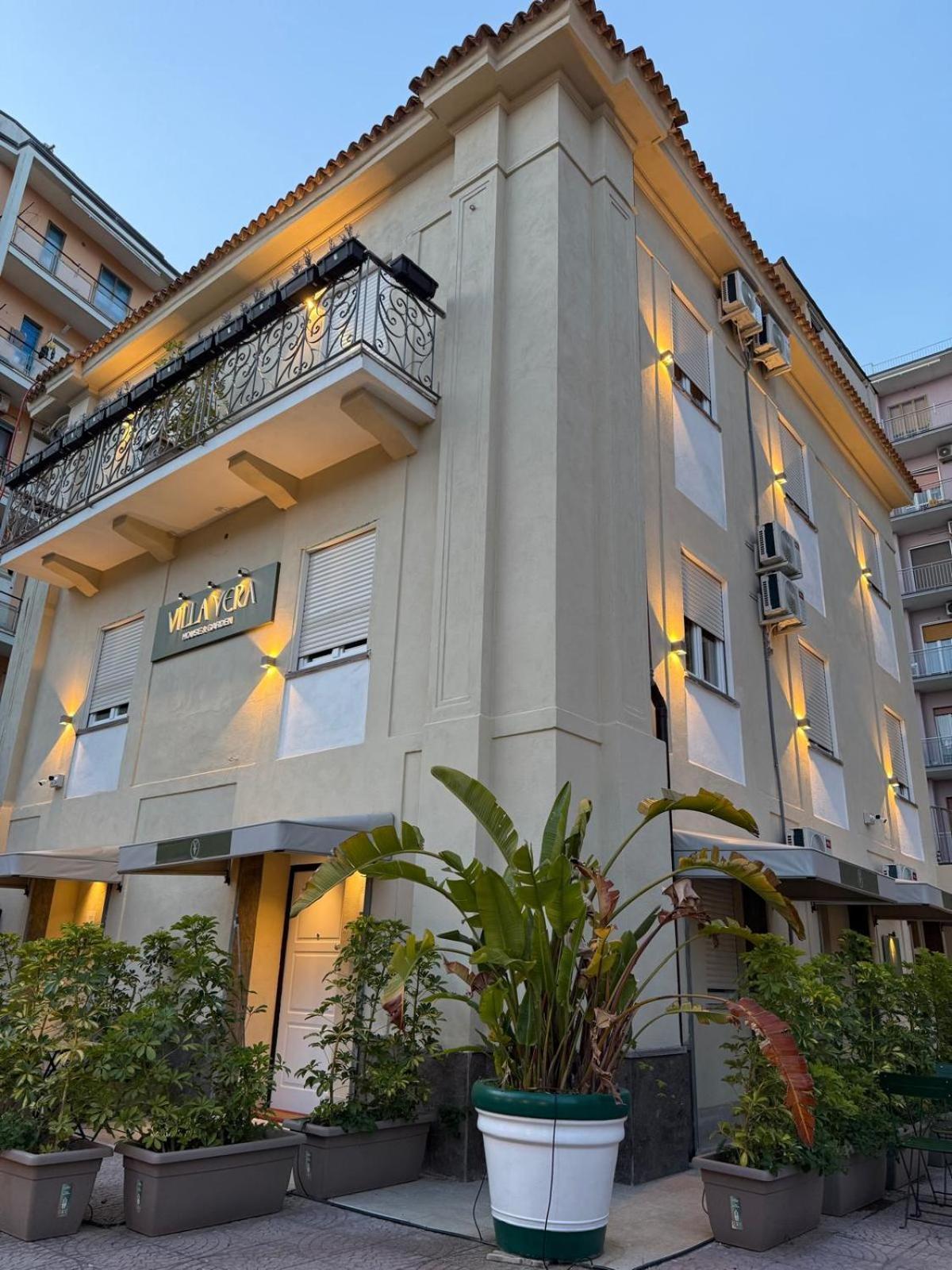Villa Vera 萨莱诺 外观 照片